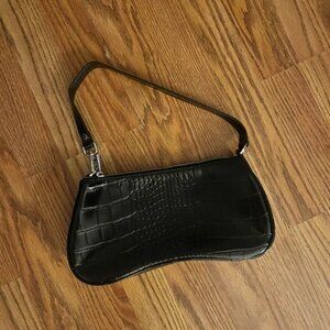 Elegant Black Crocodile-Embossed Women's Bag
